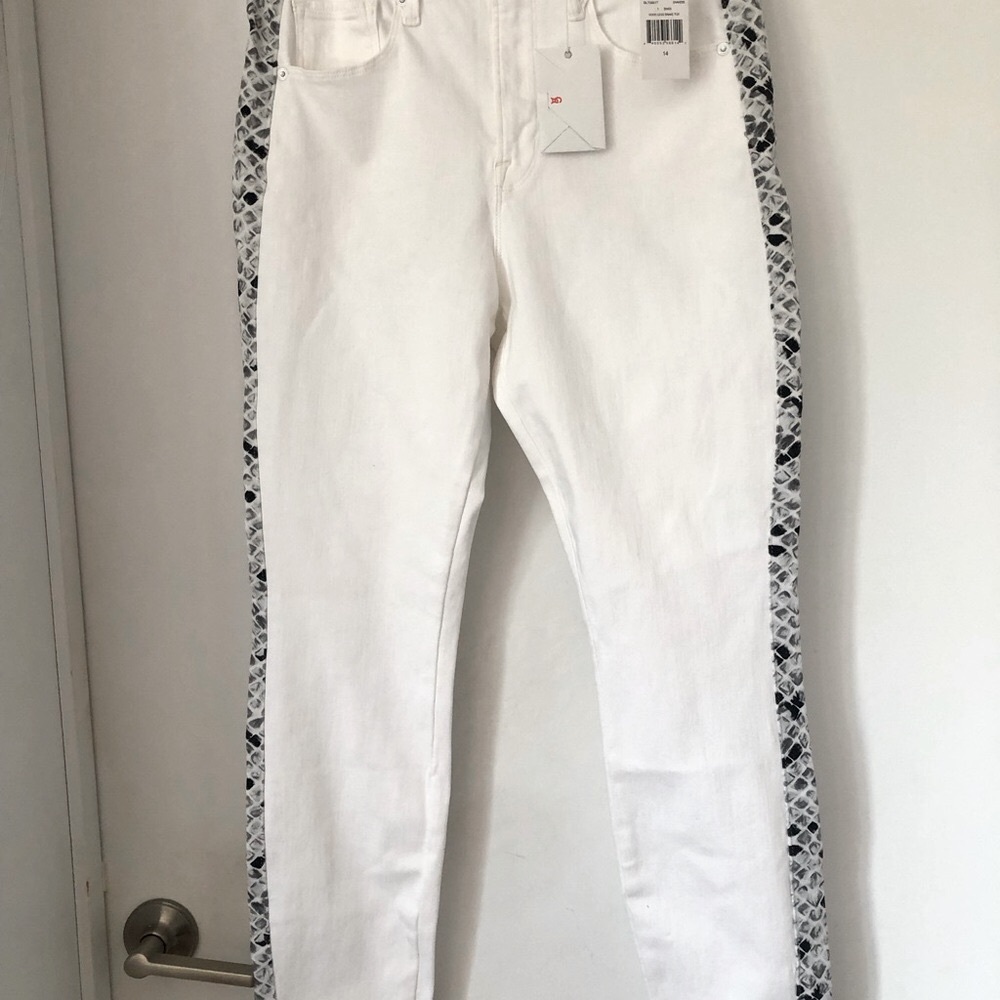 White goods american Jeans with Black & Gray Snake-Print Side Stripe